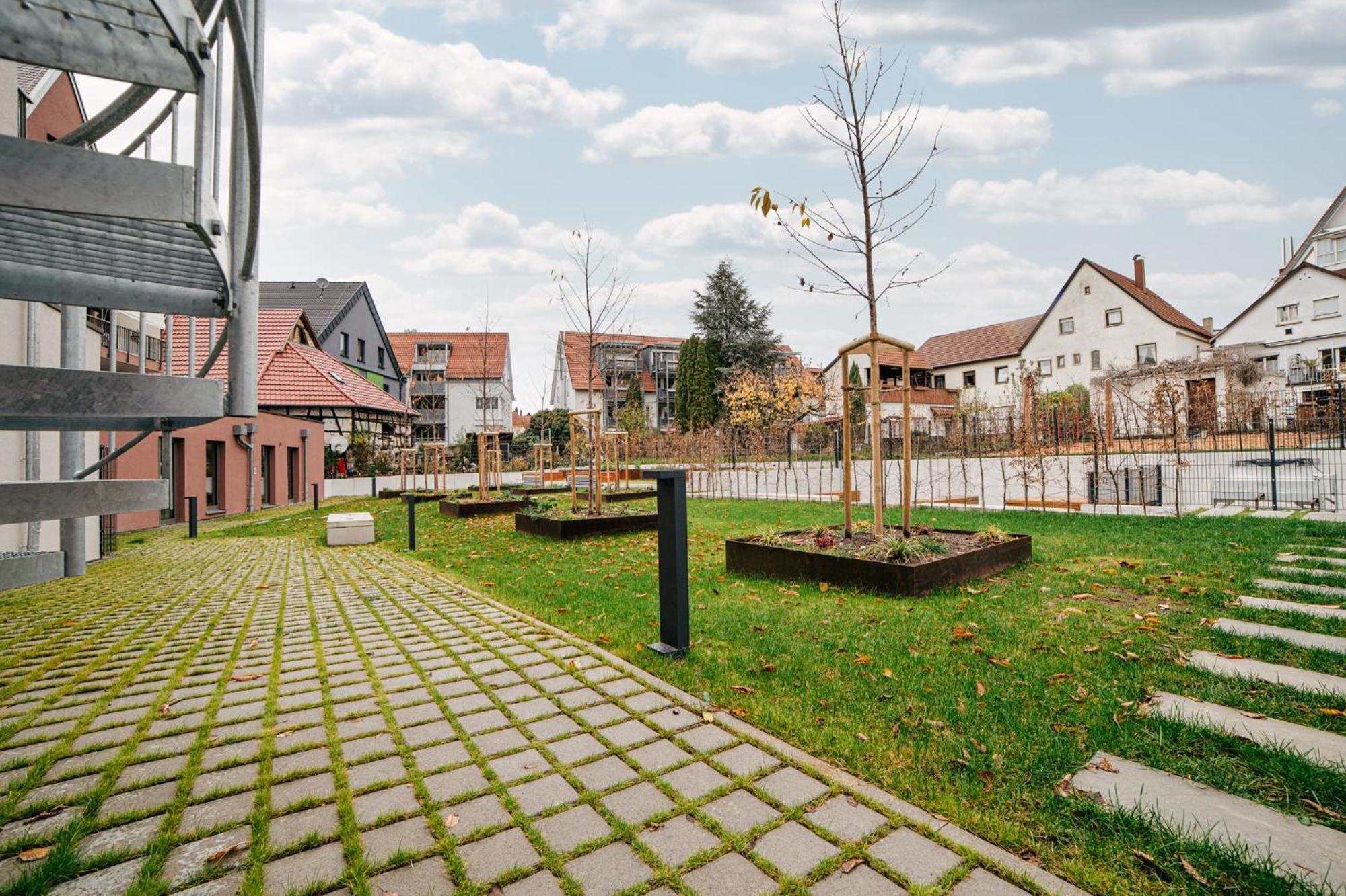 Zentrahome - Balkon Outlet Zentral Smarttv Business Metzingen  Exterior foto